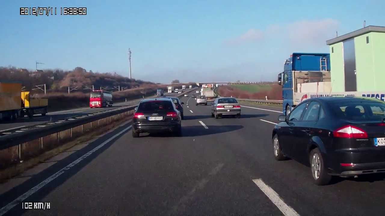 Idiot auf der Autobahn A3, MTF 6828, Rechtsüberholen durch 3 Spuren