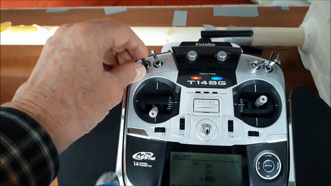 Adam Langer JSL IKAR JASŁO Futaba T14SG und R617FS Throttle Cut Funktion - PROBLEM