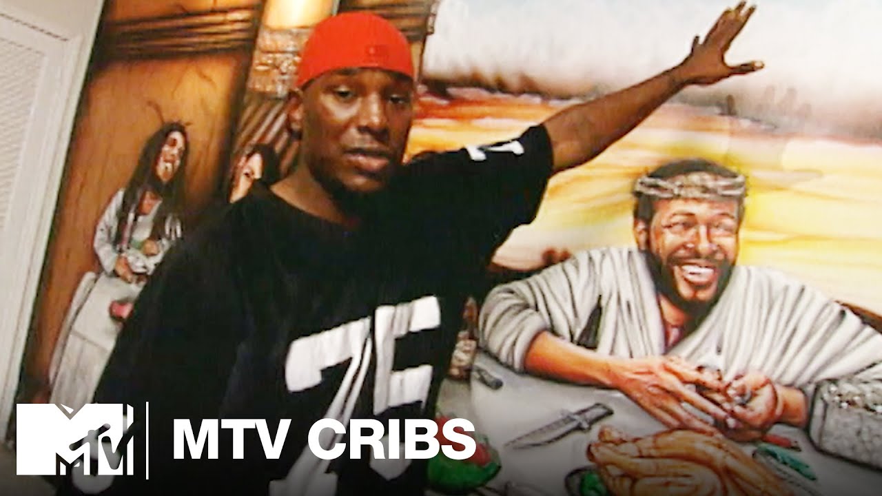 Tyrese's Home Has a 'Last Supper' Mural | MTV Cribs