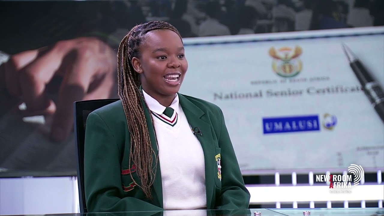 Matriculant Unathi Kekana Mnisi celebrates her results