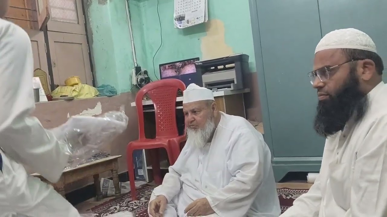 Students of Madrasa Arabia Kashiful uloom (مدرسہ عربیہ کاشف العلوم کے طلباء )