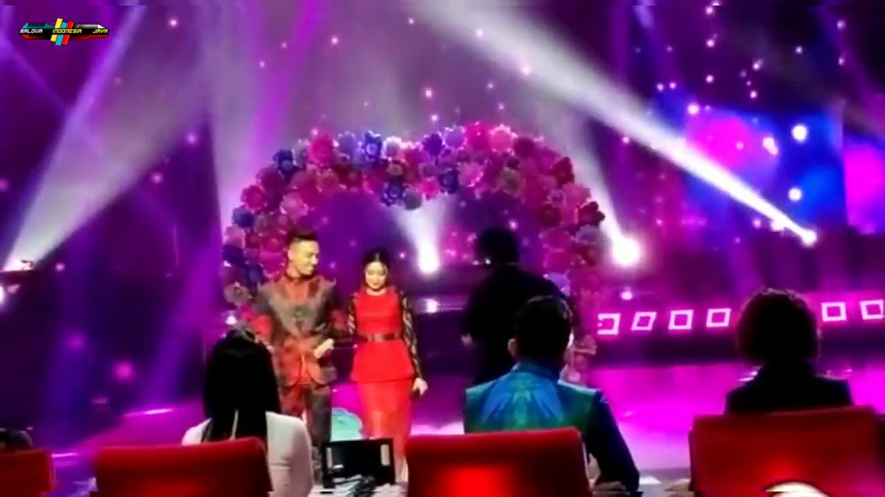 Romantis!!! GUNAWAN ( Maluku Utara ) ft. RARA LIDA 