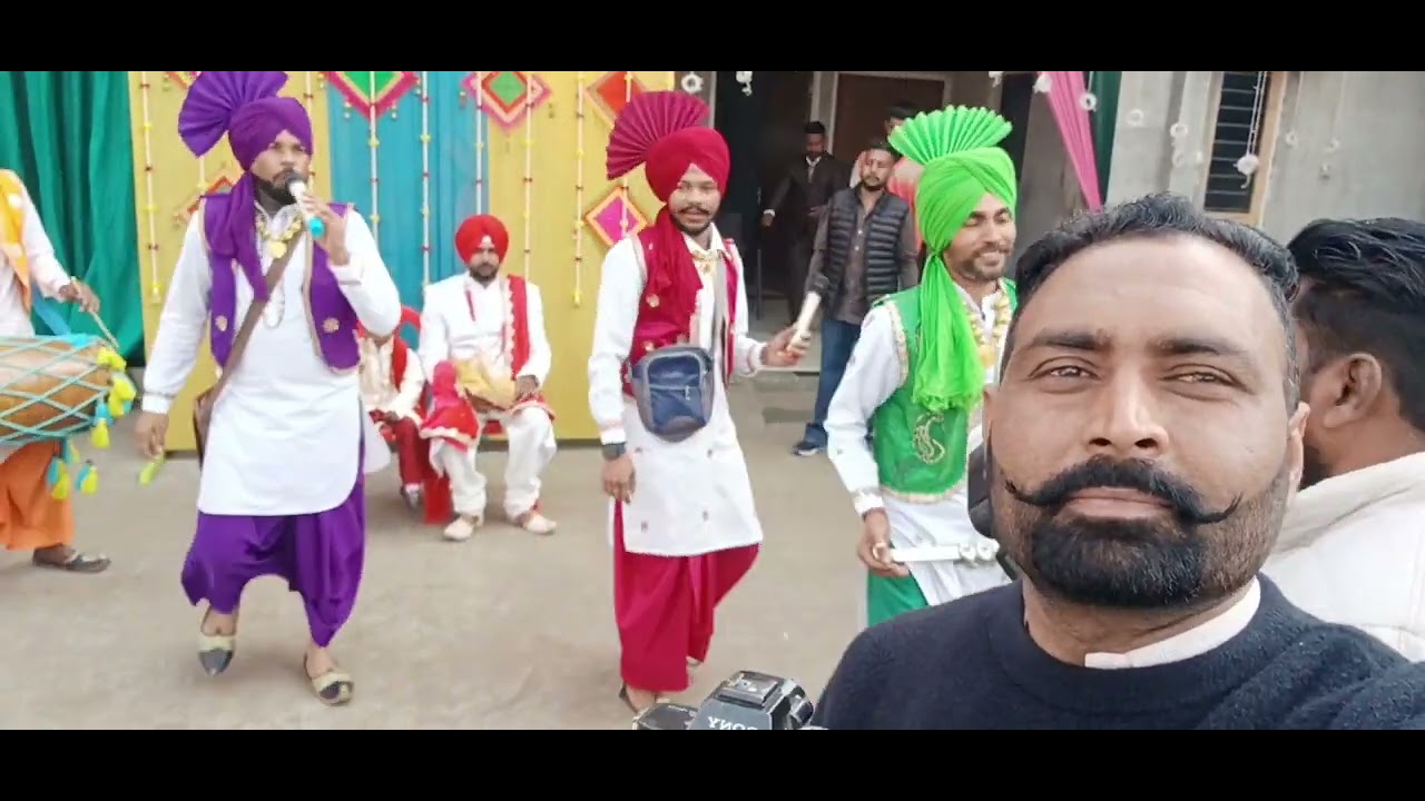ਚੱਲੇ ਫੇਰ ਵਿਆਹ ਤੇ ਕੁੜੀਆ ਬੜਾ ਨੱਚੀਆਂ ਭੰਗੜੇ ਵਾਲੇ ਵੀ ਕਮਾਲ  ਦੁਨੀਆ ਦੀ ਸਭ ਤੋ ਸੋਹਣੀ ਸੜਕ ਆ #viralvideo #viral 
