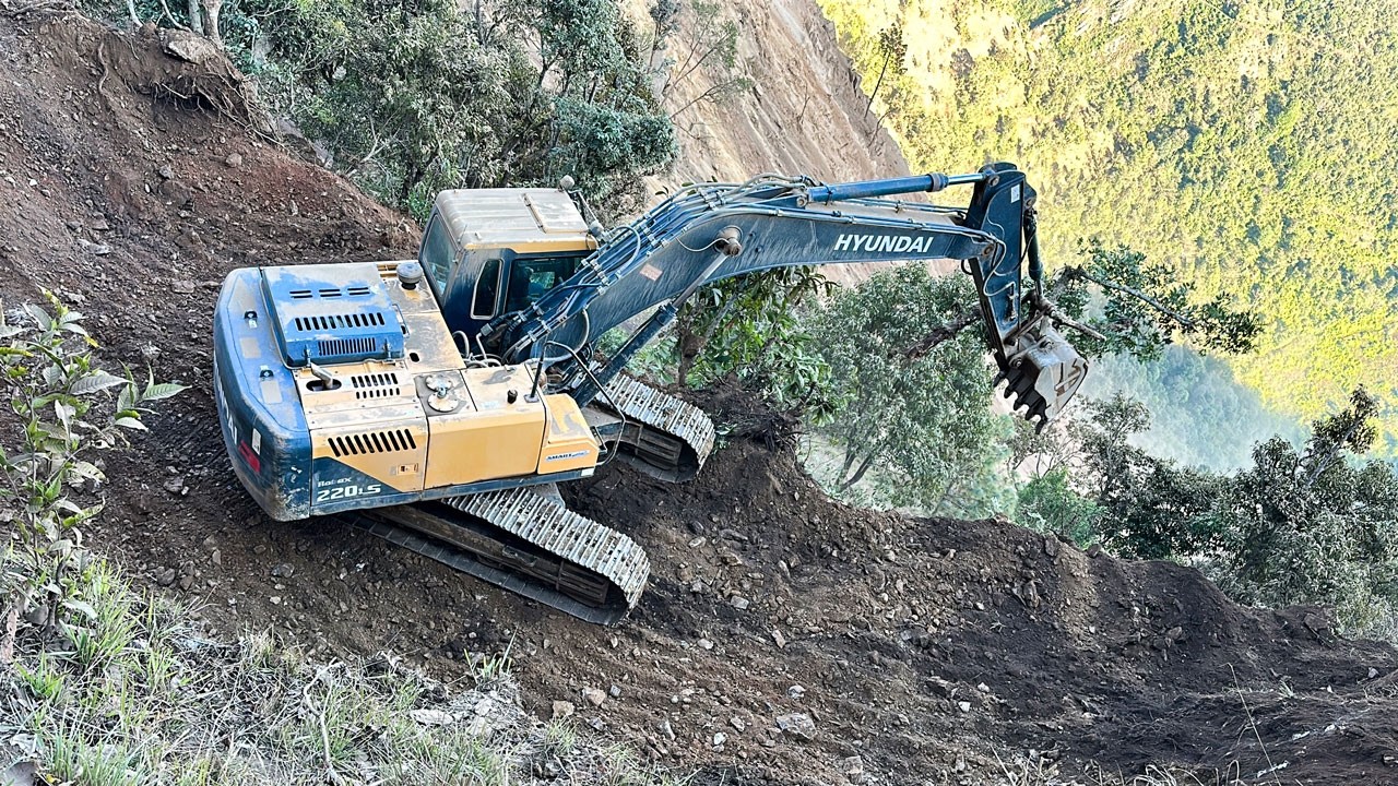 Excavator Making Mountain Jungle Road | Extreme Road Construction in Wild Terrain