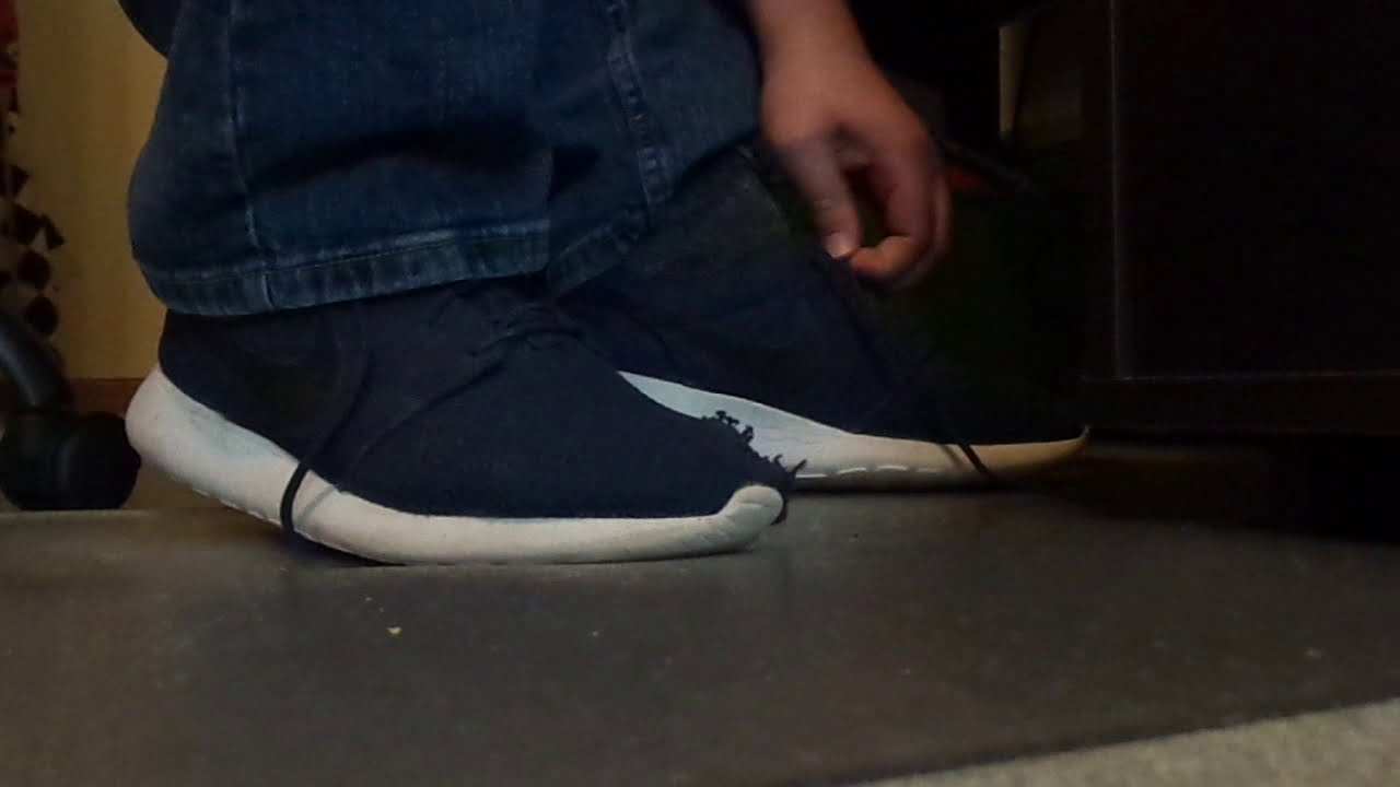 Nike Roshe One Shoeplay