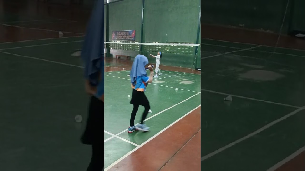 Badminton