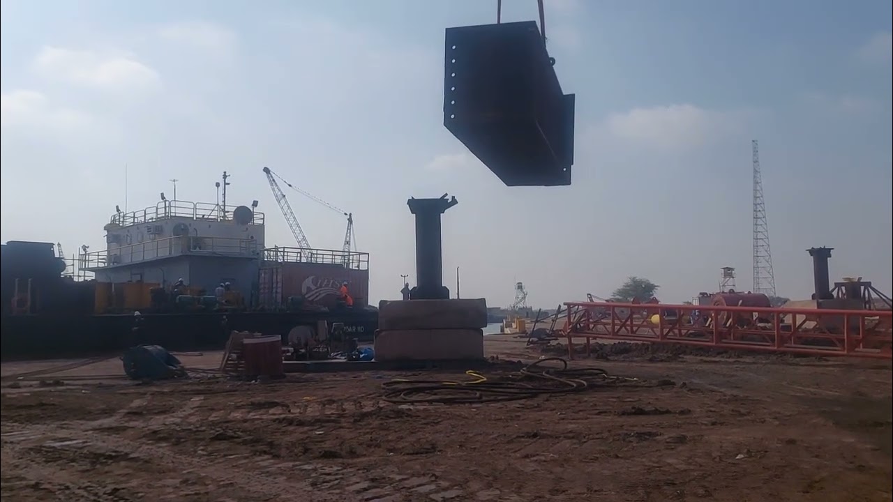 Power Contrast! 275-Ton Crane Gracefully Lifts a 10-Ton Skid! (Heavy Engineering)