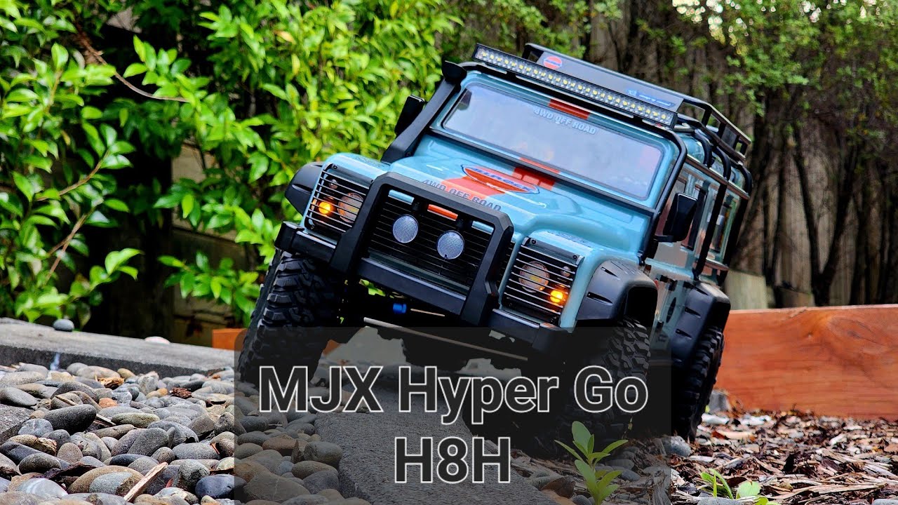 Unboxing the new MJX hyper Go 1/8 crawler H8H and first on road impressions（美嘉欣 H8H 向西 开箱和下地初体验）
