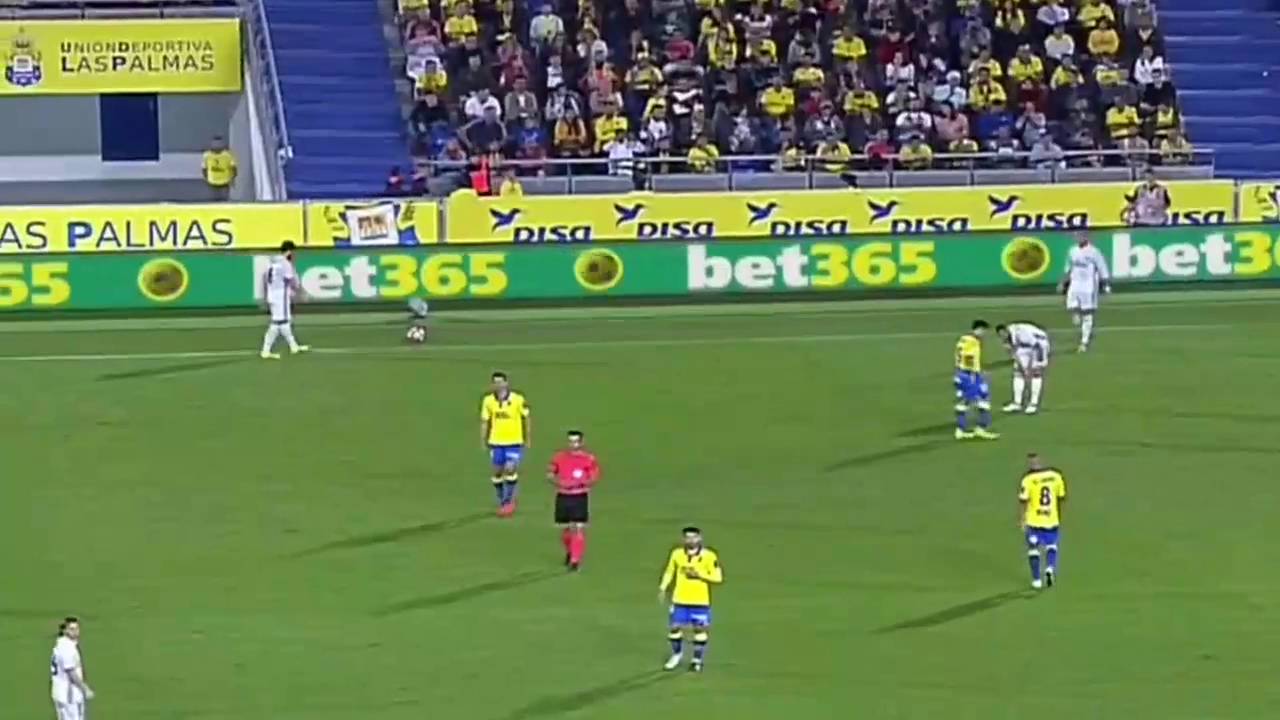Cristiano Ronaldo Angry reaction after been substituted by Zidane vs Las Palmas
