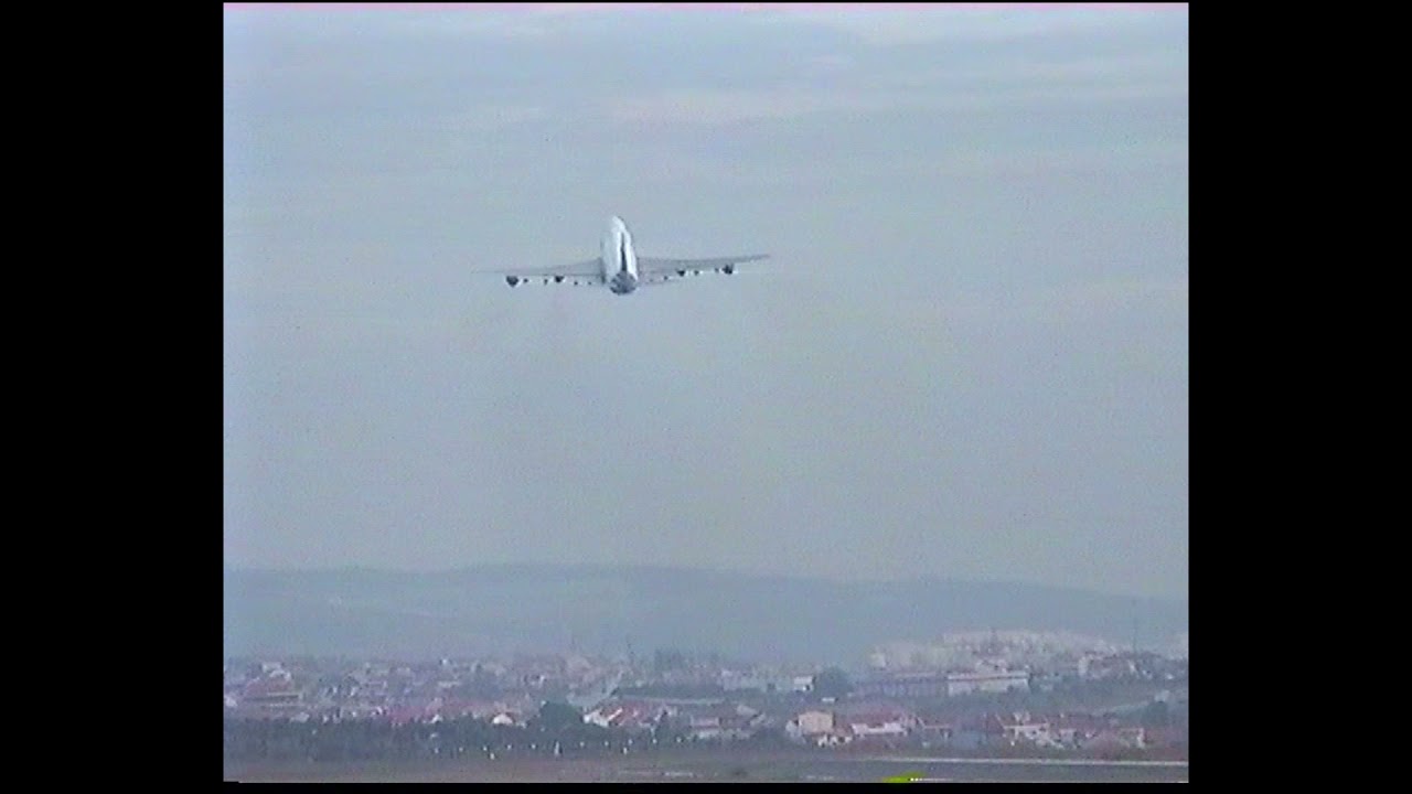 Lisbon airport (LIS, LPPT)  October November 1997