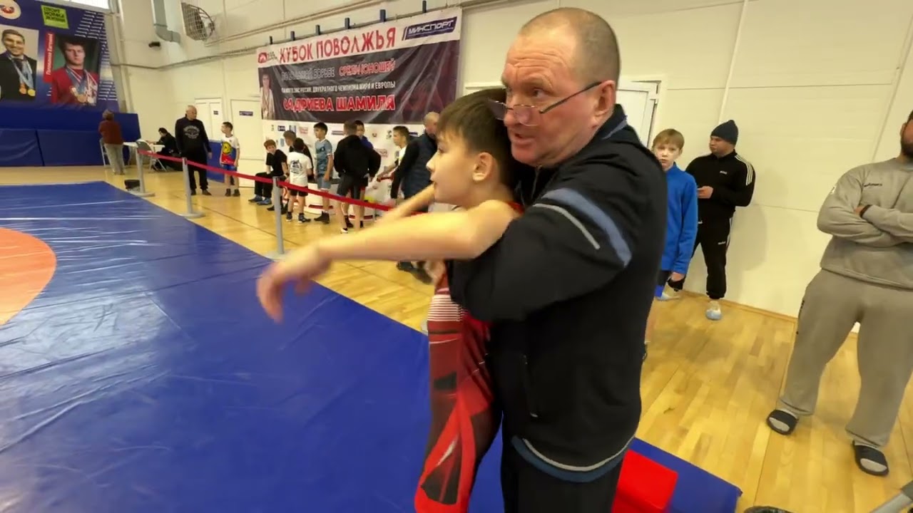 Гылыджев Осман первая схватка (32 кг. Ульяновск)