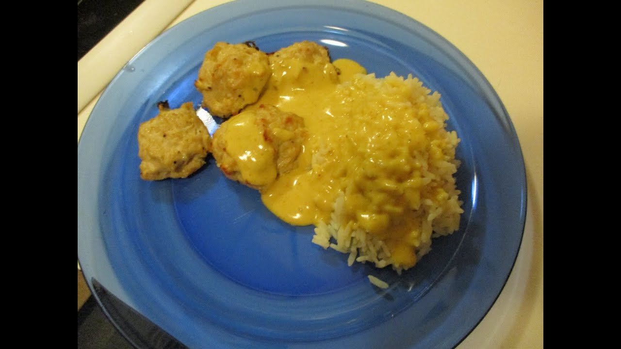 Kanapyörykät, currykastike ja riisi