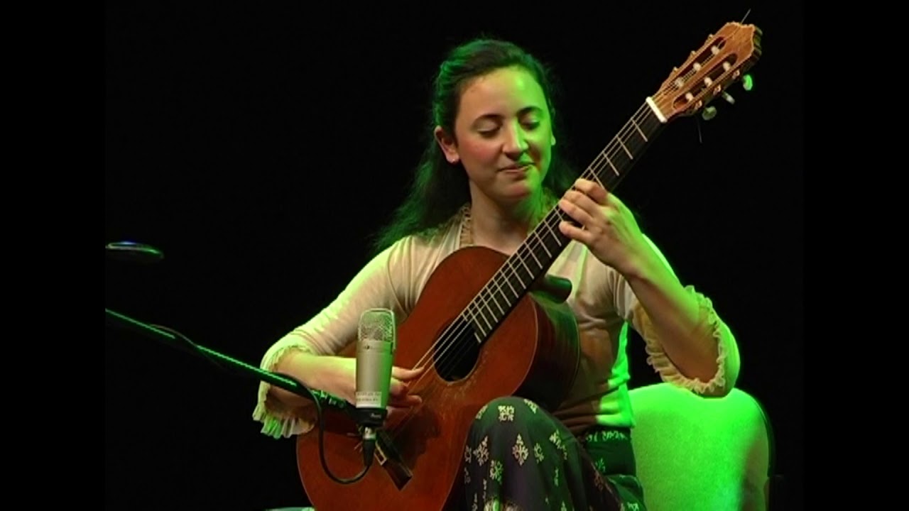 Maru Figueroa- Guitarras del Mundo 2013 - Milonga de pampa y cielo