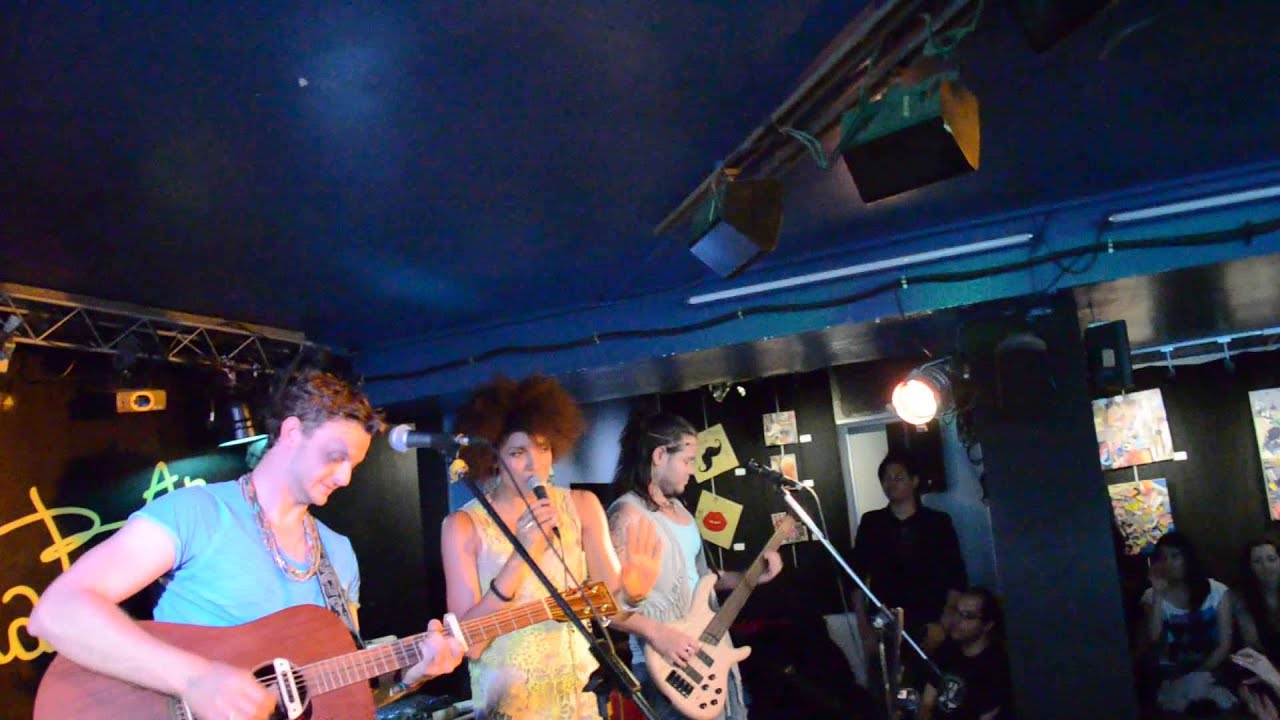 Stéfi Celma _@_ The MoonS Night