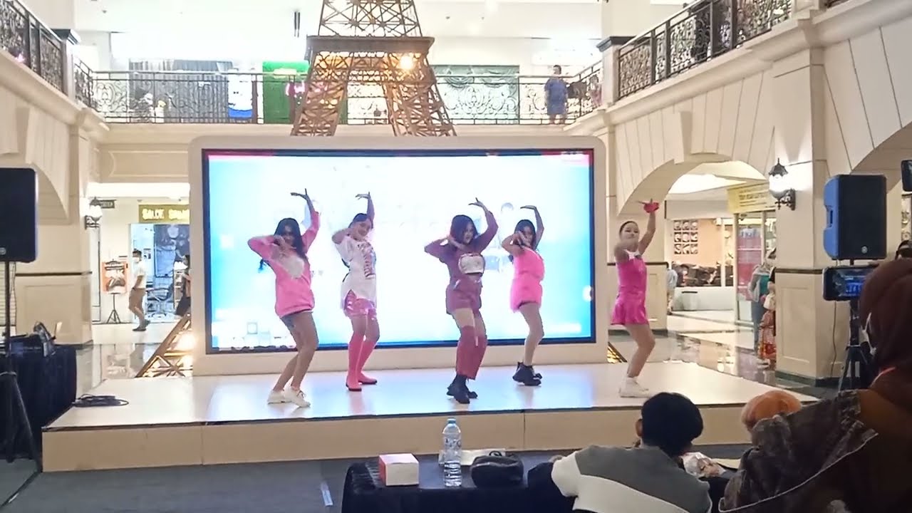 ITZY (있지) _ 'LOCO' DANCE COVER by NIZZY DC