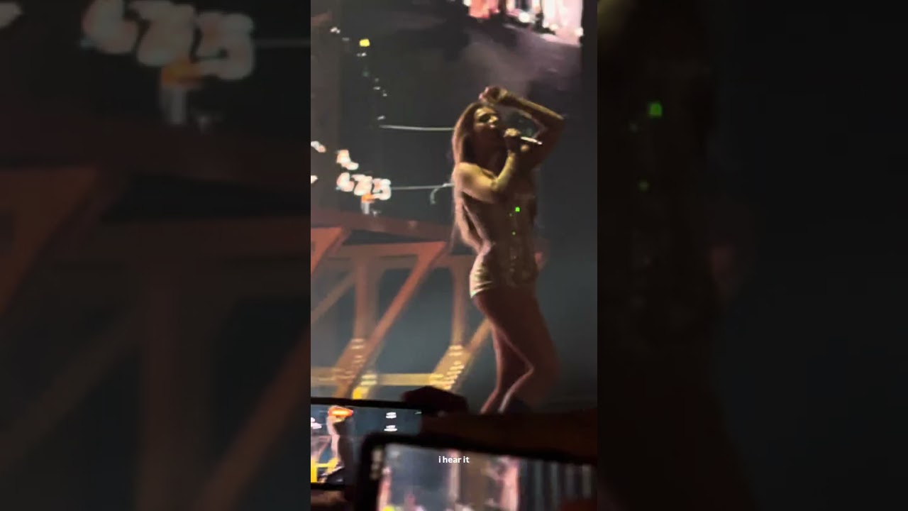 Tate McRae - Revolving door (Miss Possessive Tour) [Antwerp, 14/05]