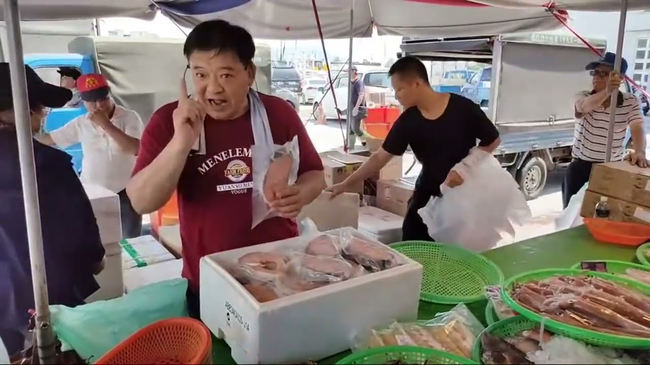 高雄蚵仔寮興爸海鮮叫賣