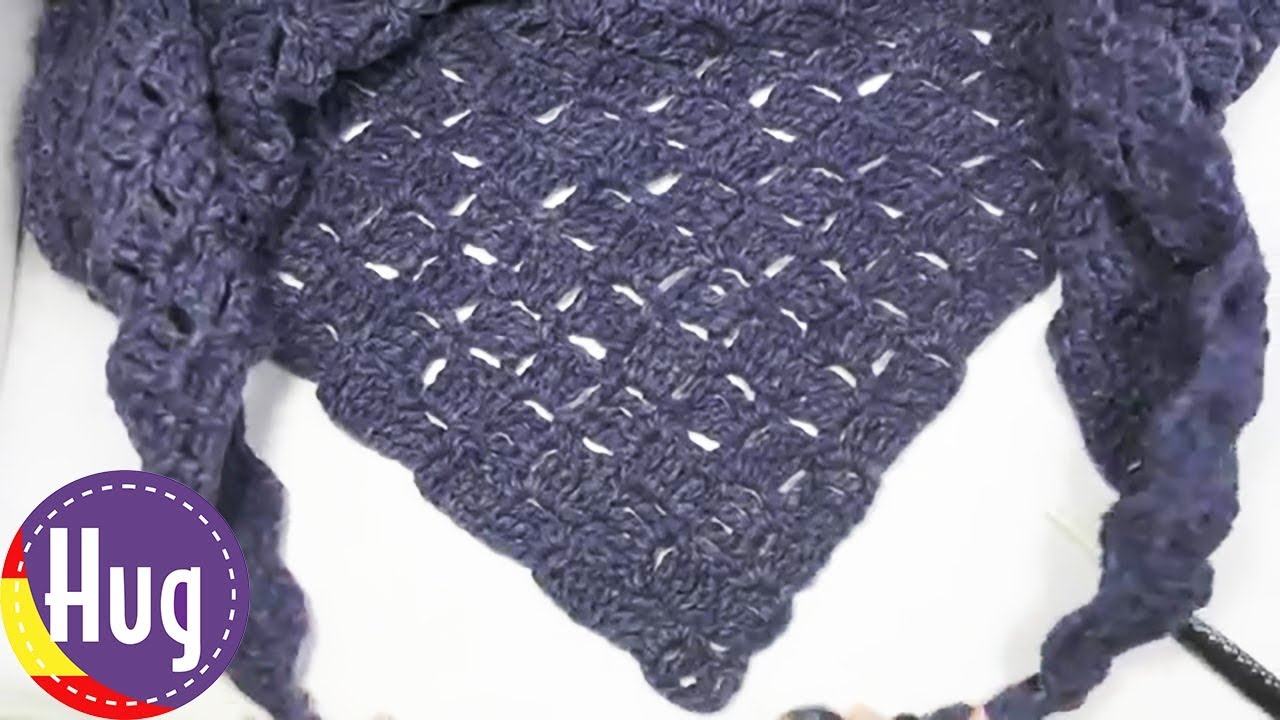 Crochet chal triangular 