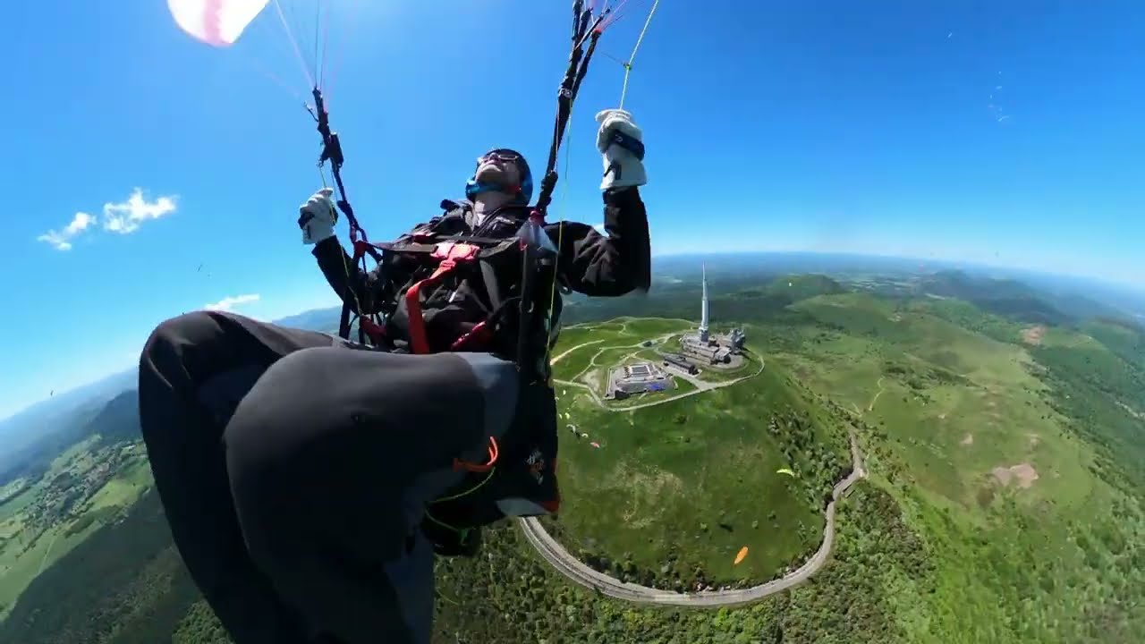 Parapente Puy de Dome mai 2025