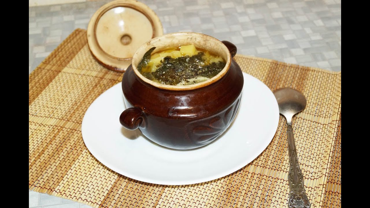 Уха из осетра с картошкой в горшочках