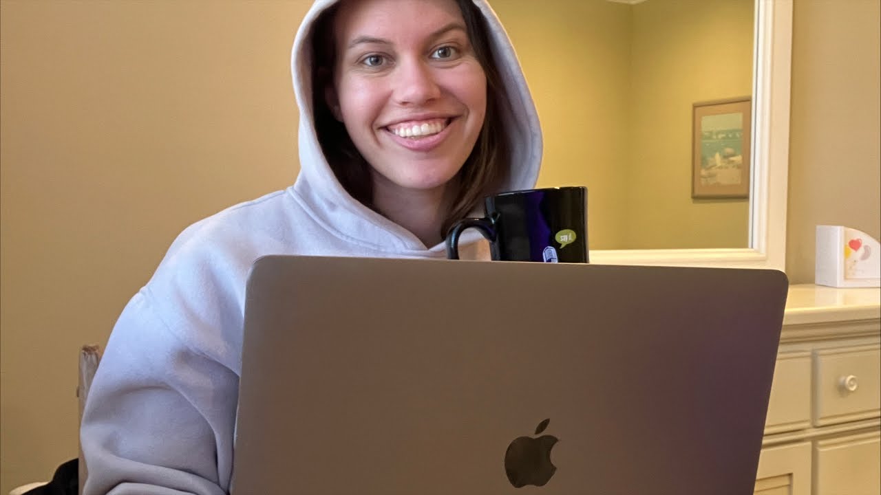 Study with me!! 🧸💗📖☕️