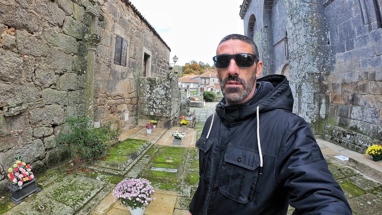 El pueblo gallego donde LA GENTE convive con LOS MUERTOS 🇪🇸
