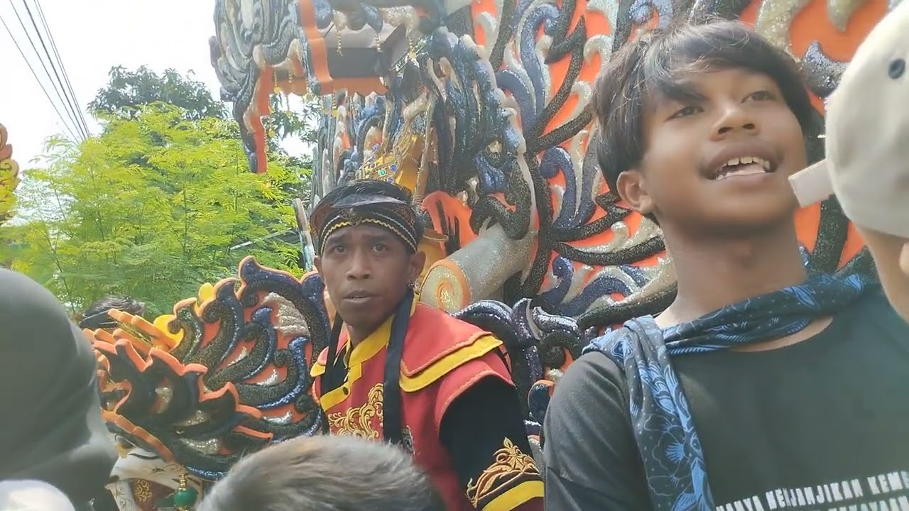 Odong odong om sarip