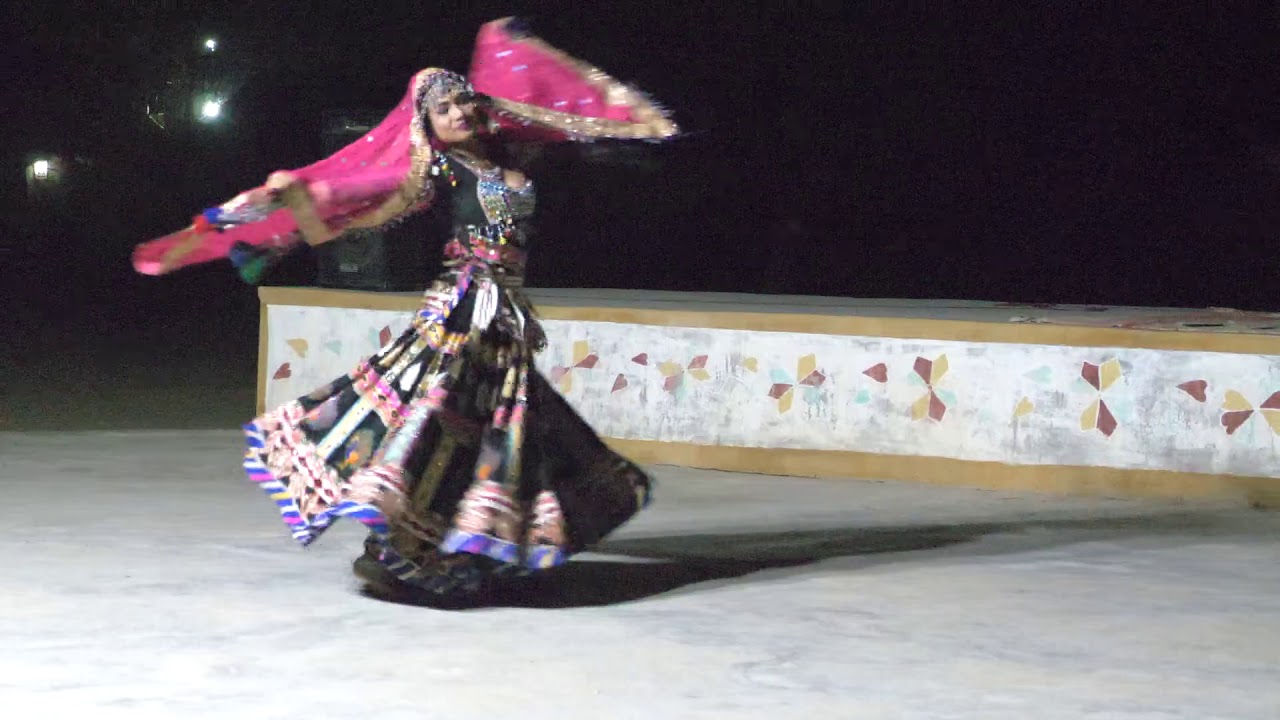 Thar Desert Camp - Folk Traditional Music Mujra Dance  - Jaisalmer - Rajasthan - India