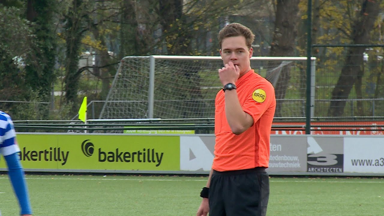 Scheidsrechter Rick Sturm (24) droomt van het fluiten van De Klassieker in De Kuip
