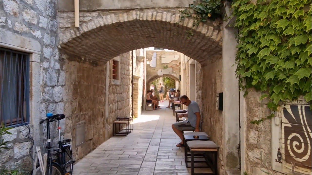 JELSA, kroz kalete... (putopis Hvar)