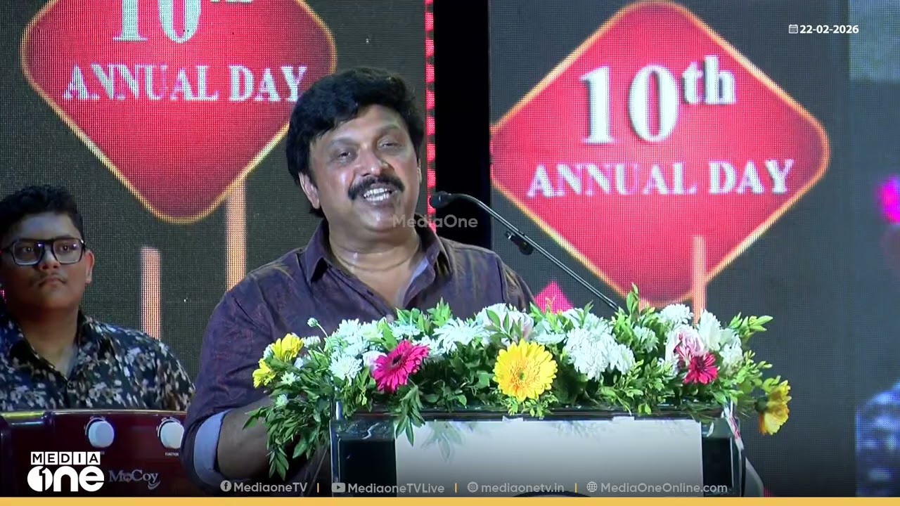 'കുഞ്ചി അമ്മയ്ക്ക് അഞ്ച് മക്കളാണേ, അഞ്ചാമനോമന കുഞ്ചുവാണേ'; പാട്ടു പാടി മന്ത്രി കെ.ബി ​ഗണേഷ്കുമാർ