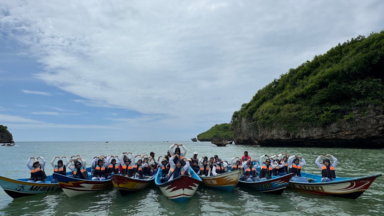 IGTKI KECAMATAN KEMUSU GOES TO KOTA SERIBU SATU GUA BERSAMA PRASASTY TOUR 