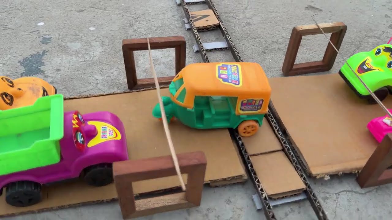 Train Vs Auto - Big (CRASH)*😲
