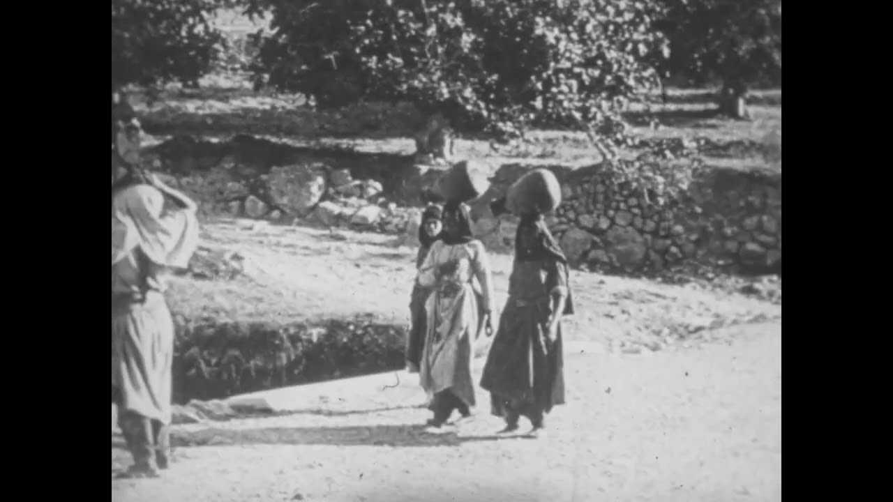 PATHEBABY: A Compilation of Footage from Palestine / مجموعة لقطات من فلسطين