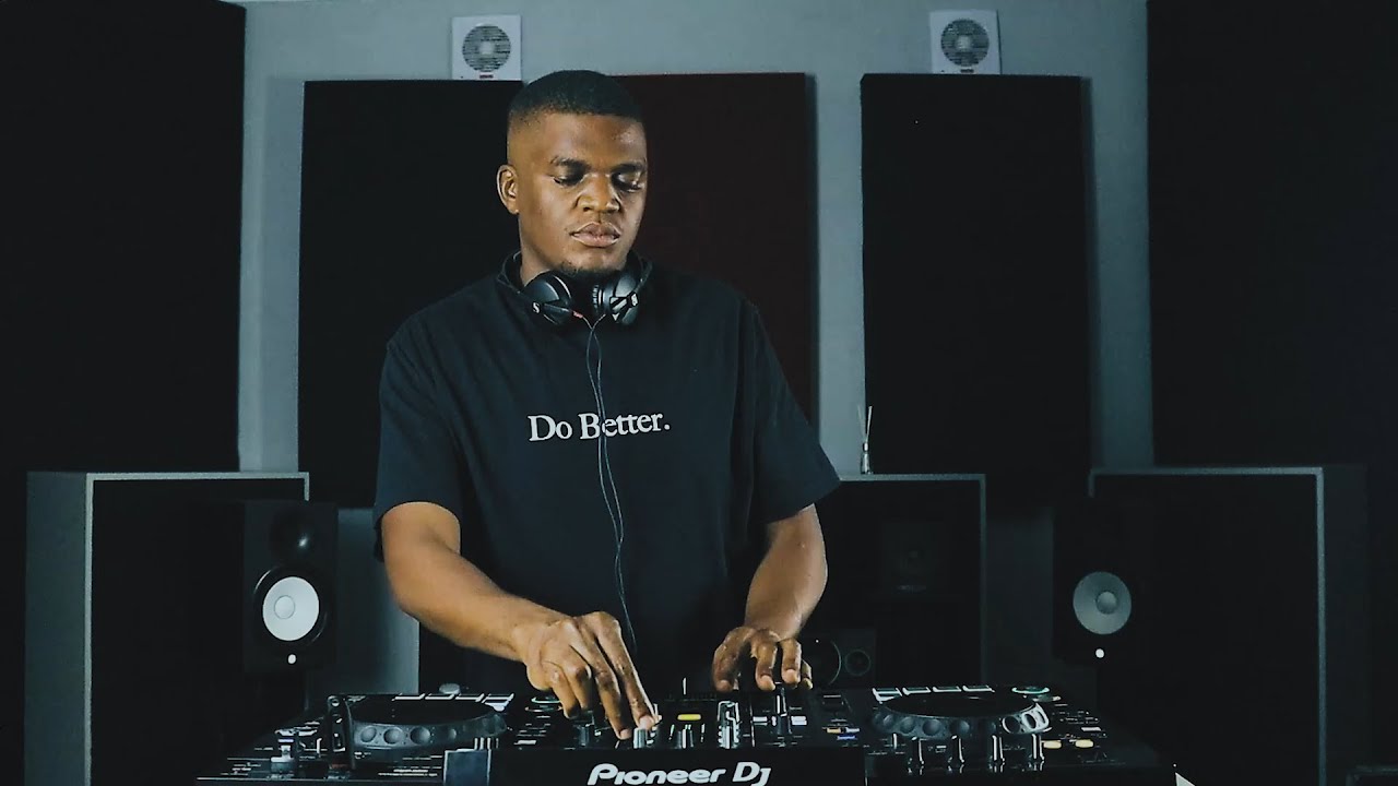 Trust Your Ears #44 Deep House Music Mix by M.K Clive