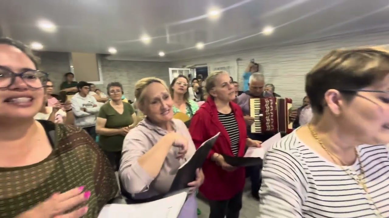 Mas eu não me canso de dizer ao mundo que o amor de Jesus é profundo