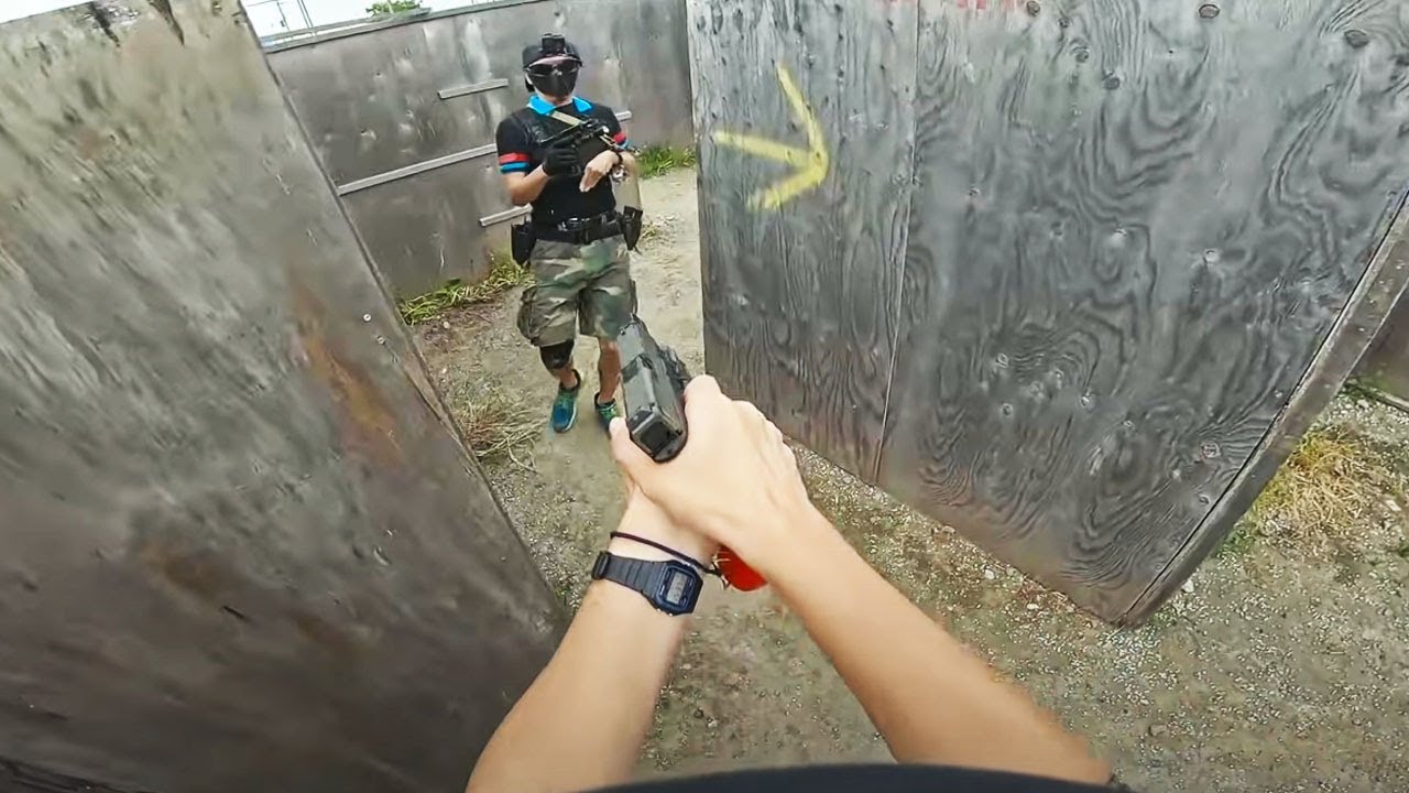 BRABO JOGANDO DE PISTOLA CONTRA RIFLE | ATE ENVERGOU KKK AIRSOFT