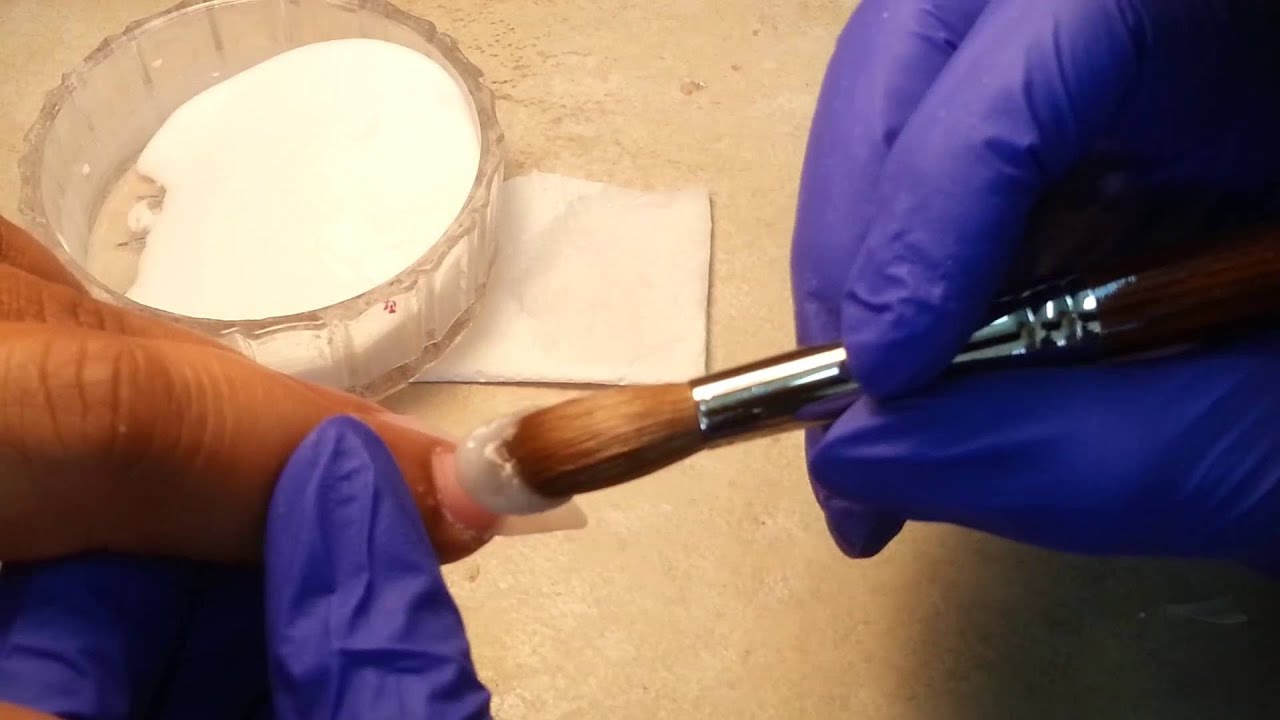 Lấy Bao Nhiêu Bột Acrylic Để Đặp Lên Móng Tay Là Đủ.