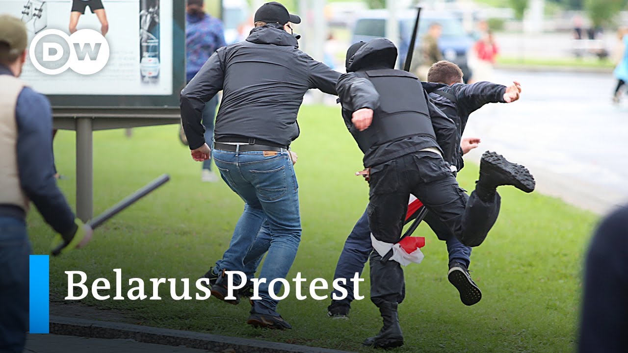 Belarus: More than 100,000 people participate in renewed protests | DW News