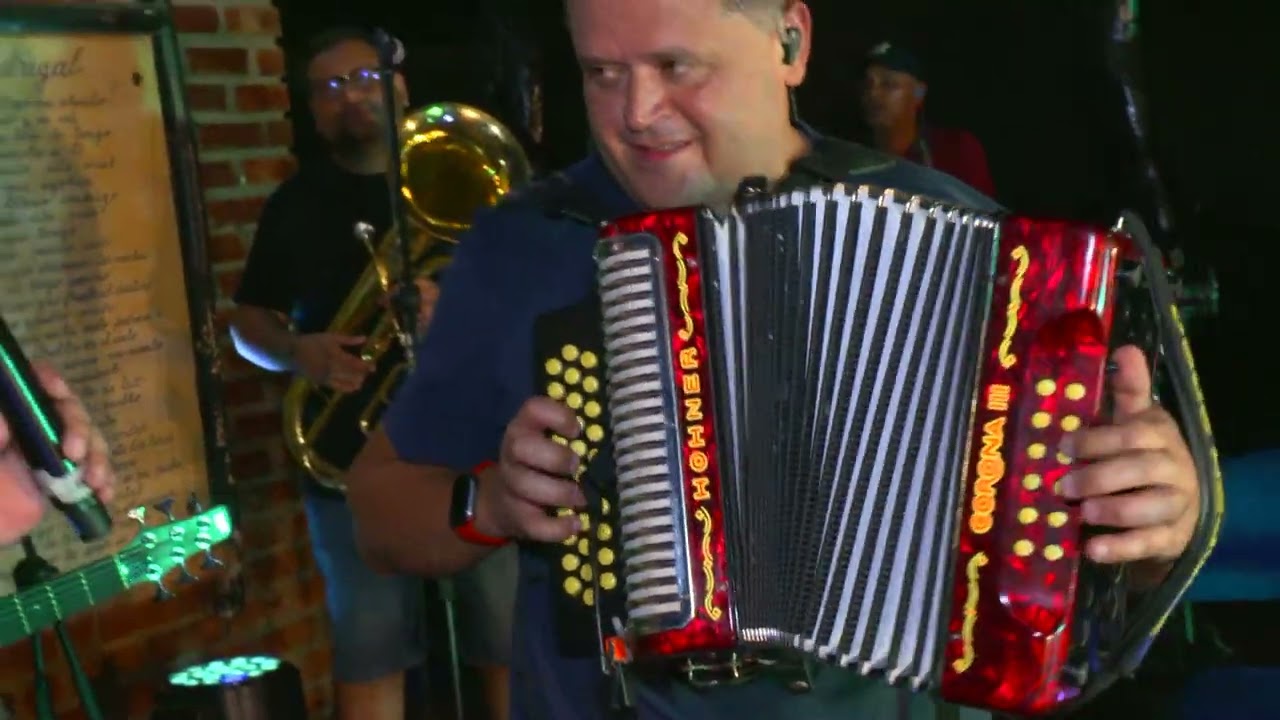 Esta es mi Historia - En Vivo -  De admirar este nuevo proyecto  del @elpadrino_5 & @cocozuleta.
