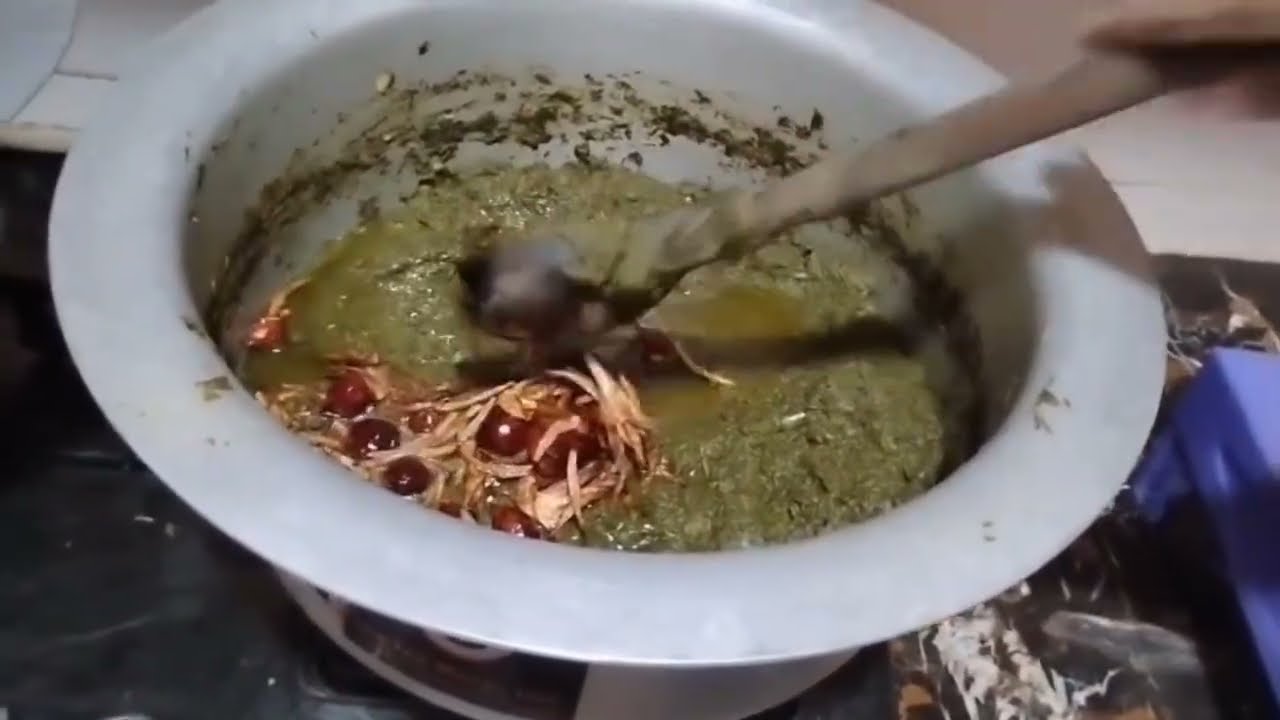 winter special Sarson ka saag by cooking with Olive joy 