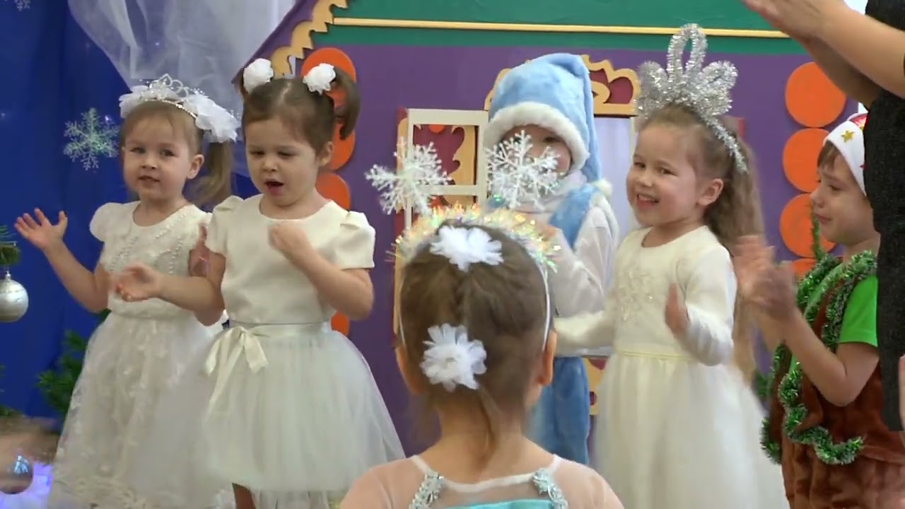 Новогодний утренник 28 декабря 2021 года. д/сад №5 г.Новополоцк