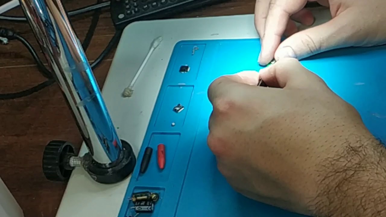Huawei Y3 не заряжается