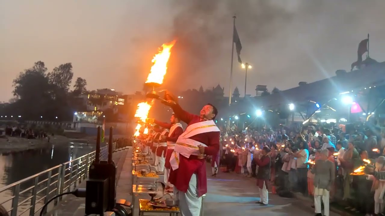 Rishikesh live aarti Triveni Ghat sambandh ke lajawab Adbhut Aisa avsar Har Kabhi Nahin Milta Hai