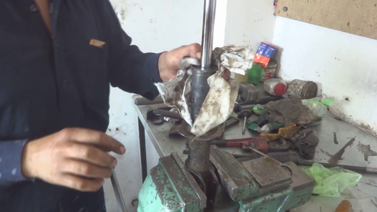 Shock absorber repair or rebuild Urdu/ Hindi. Shock absorber kaisay repair kar sakthay hen.