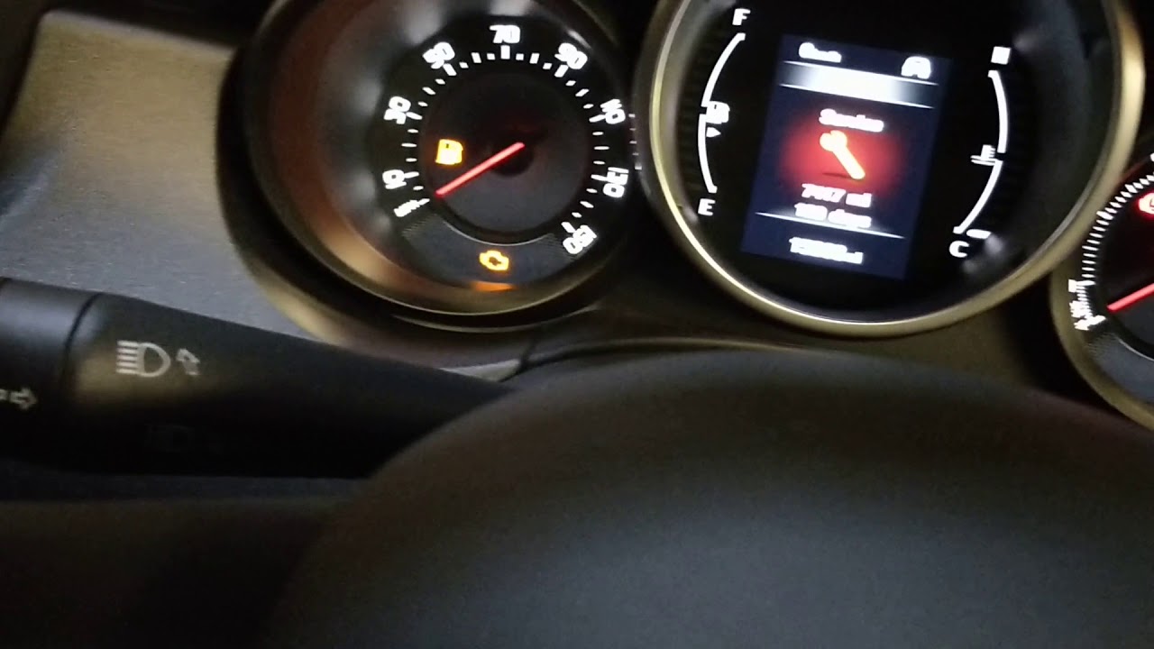 Как сбросить индикатор сервисного обслуживания на Fiat 500X с полным отображением на ЖК-дисплее