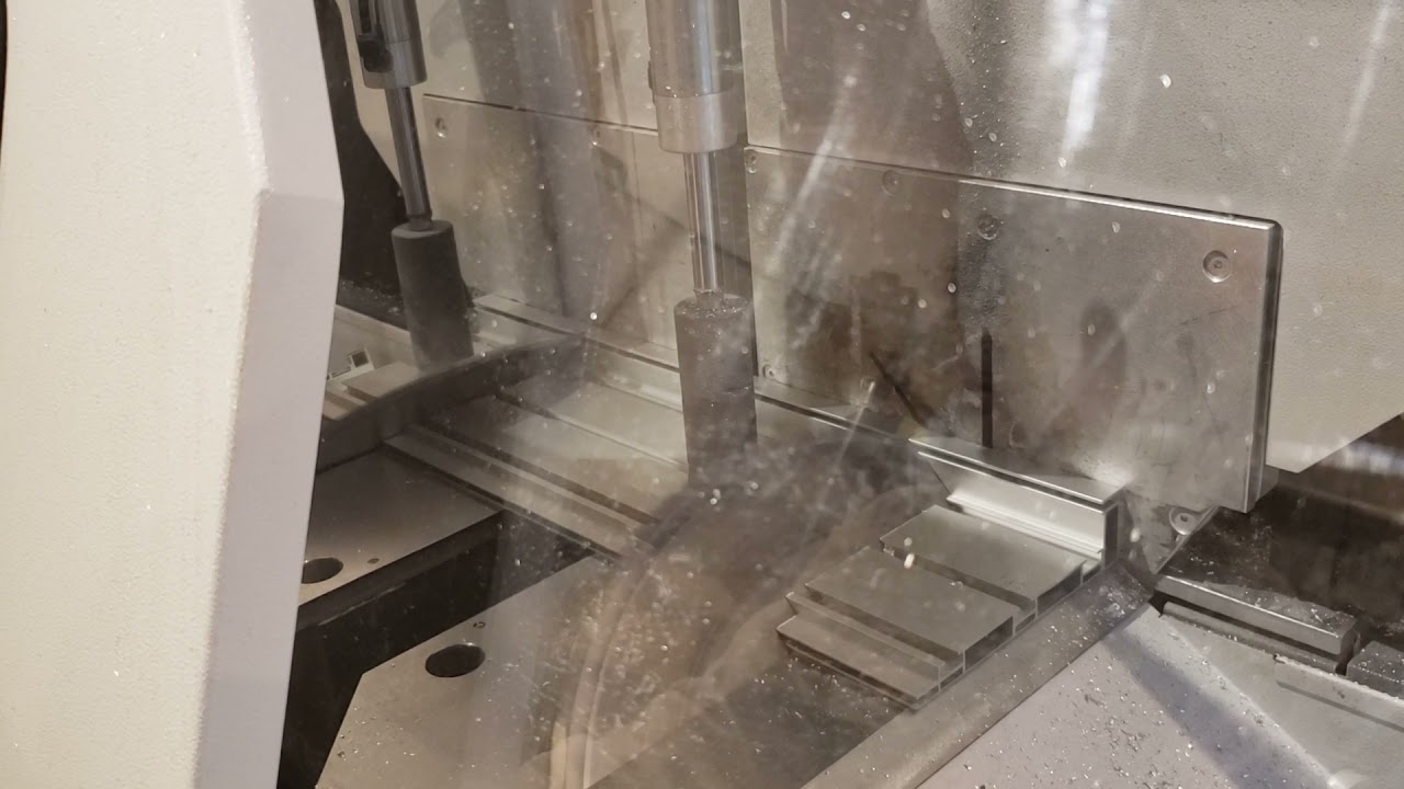 Elumatec のDoubleSaw