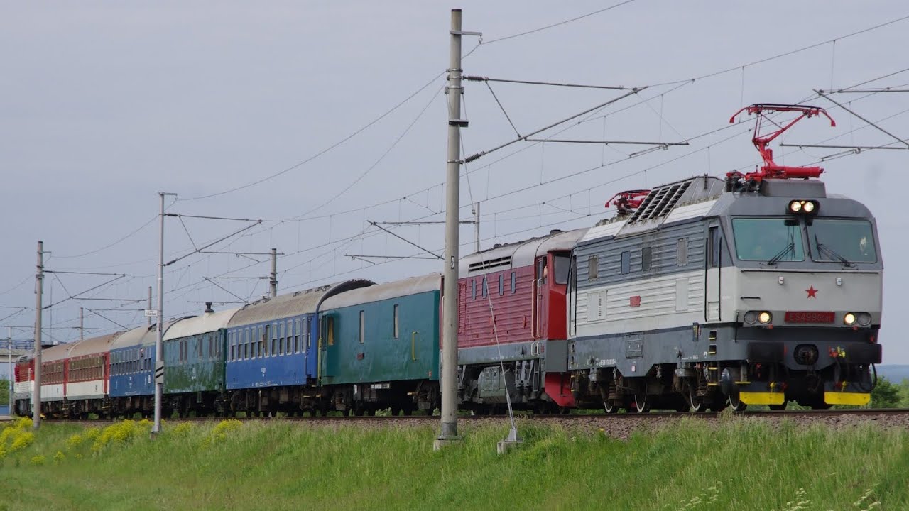 R31101 s Gorilou ES499.0001 Aristokratka s T478.1201 a na konci s&uacute;pravy 754.071 s kr&aacute;snym pozdravom
