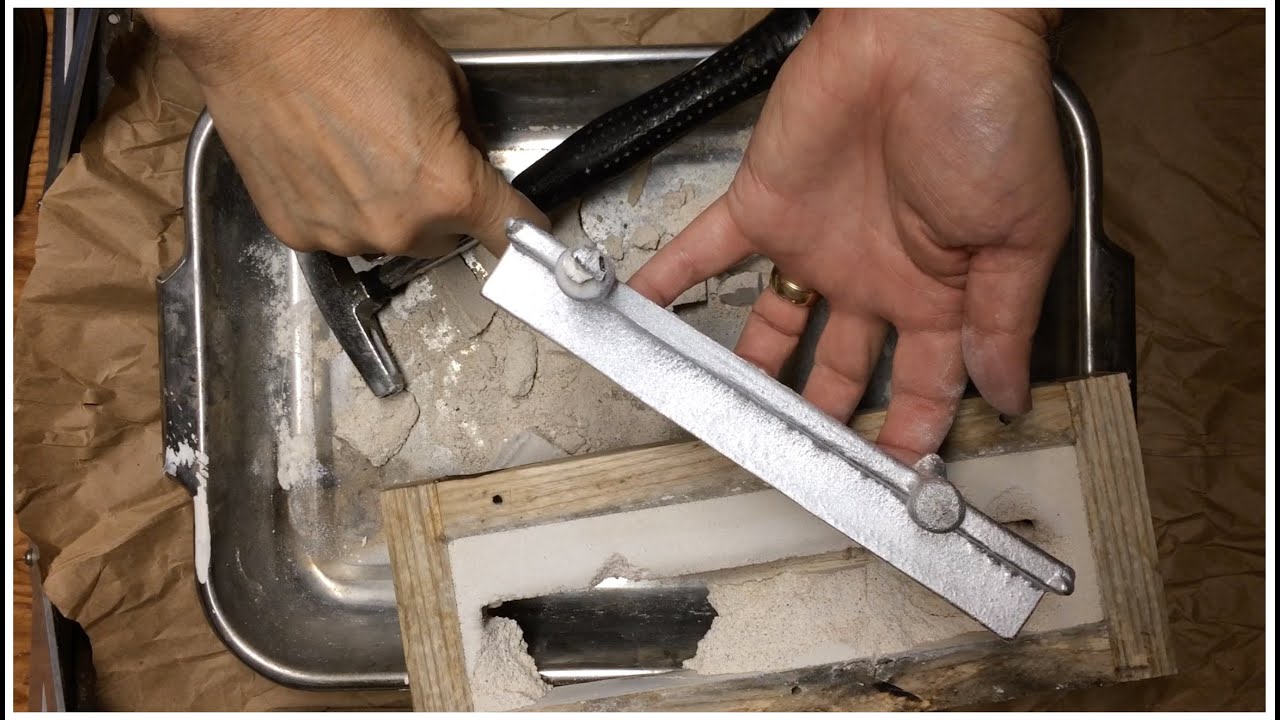 Aluminum Casting with Plaster and Sand Molds