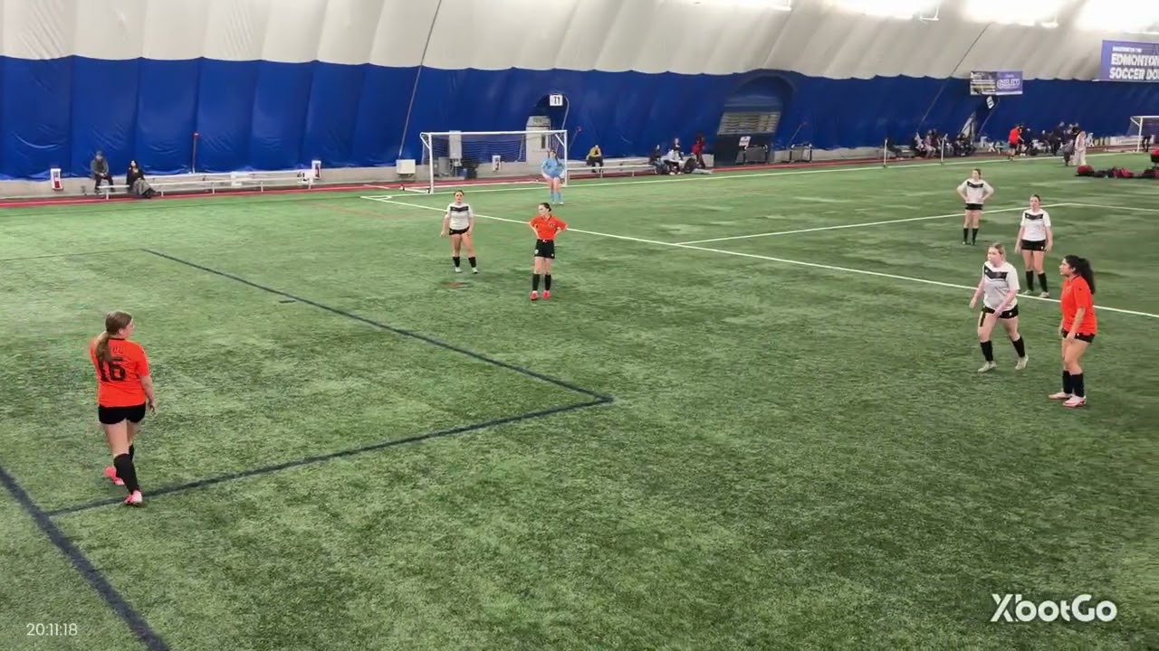 Sting u19 girls (Matthiessen) vs Viktoria (Robert) indoor Jan 2026. First half